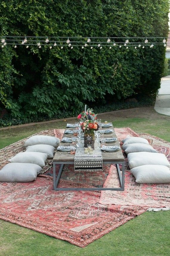 Eclectic outdoor dinner party Design