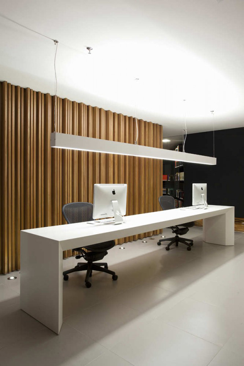Elegant Contemporary Home Office Design