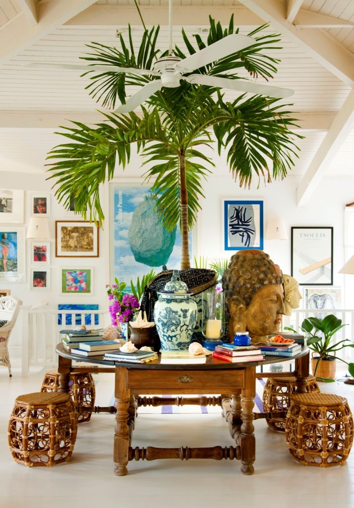Gorgeous Tropical Living Room Design