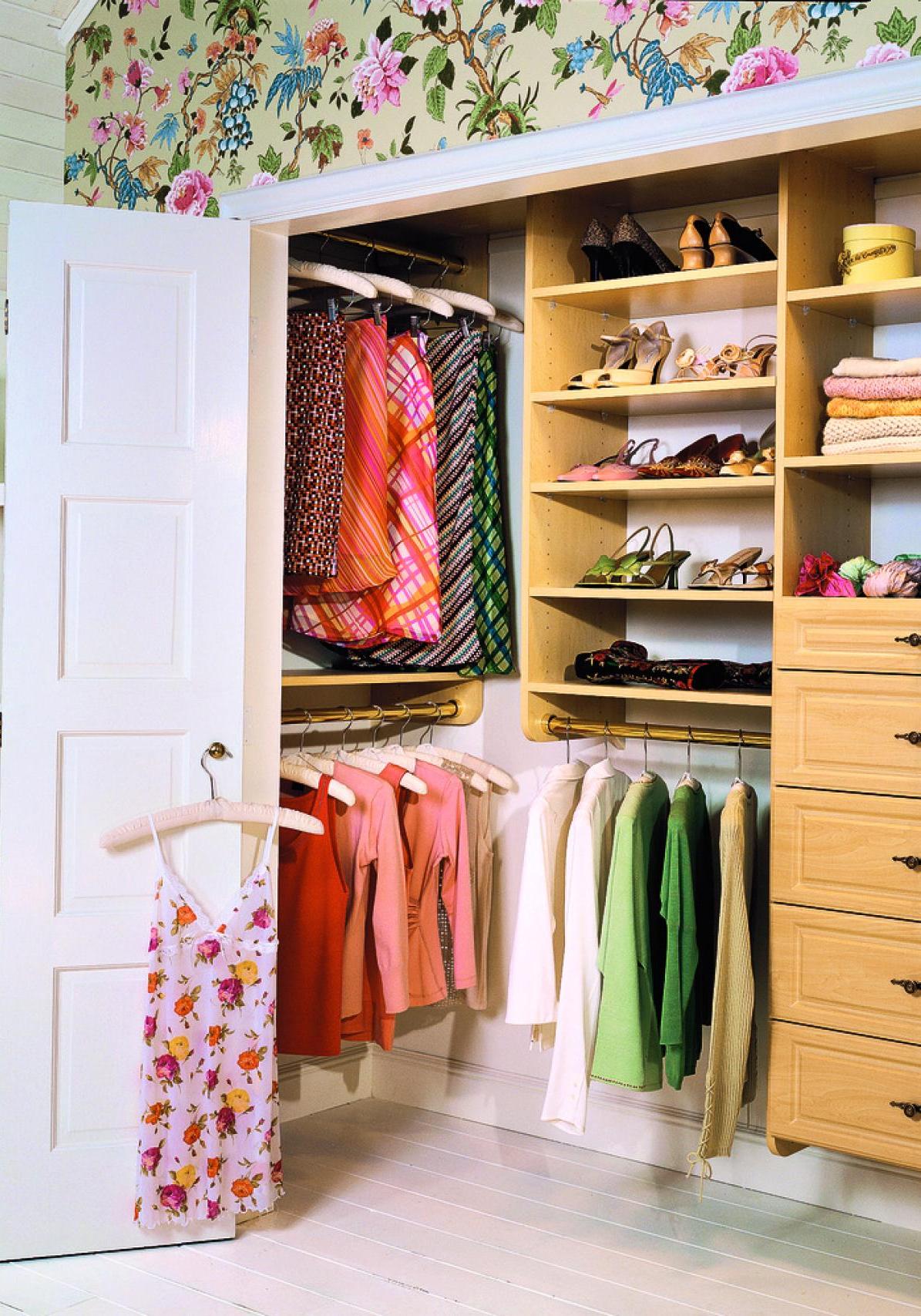 Small Eclectic Closet Design Ideas