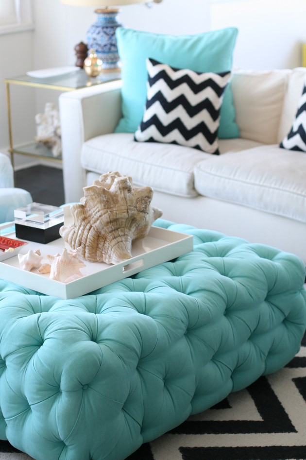 Stunning Beach Style Living Room Design