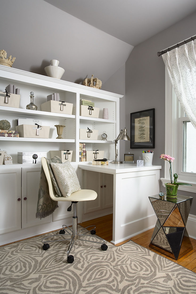 Traditional Shabby-Chic Style Home Office Design