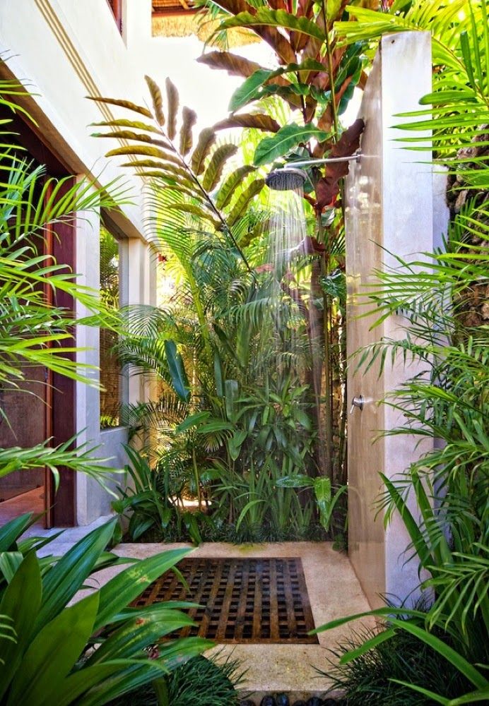 Tropical Outdoor Shower Design
