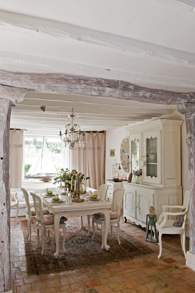 White Farmhouse Dining Room Design