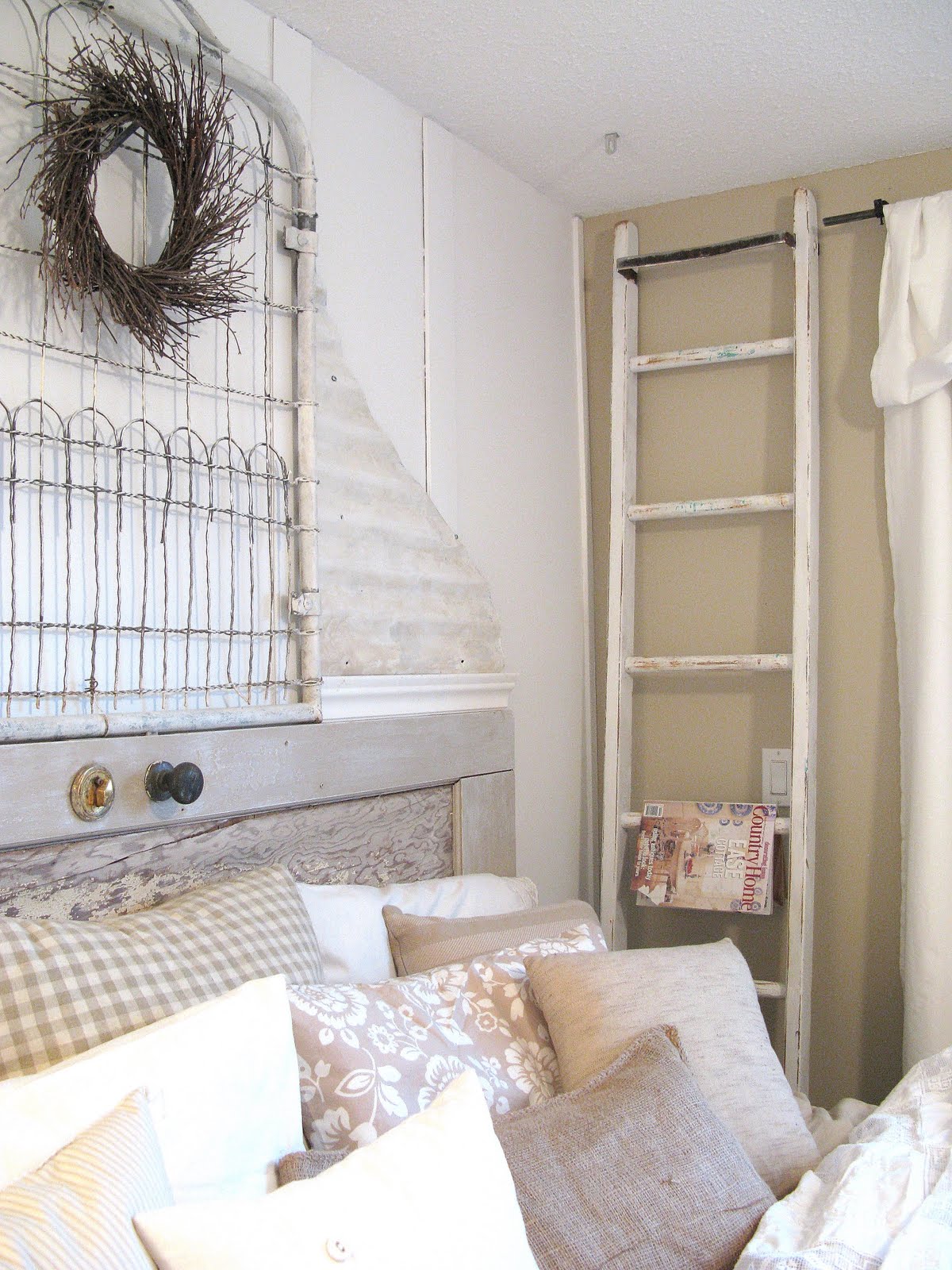 Womens Shabby-Chic Style Bedroom Design