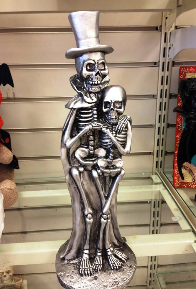 Skeleton Figurine Halloween Decoration