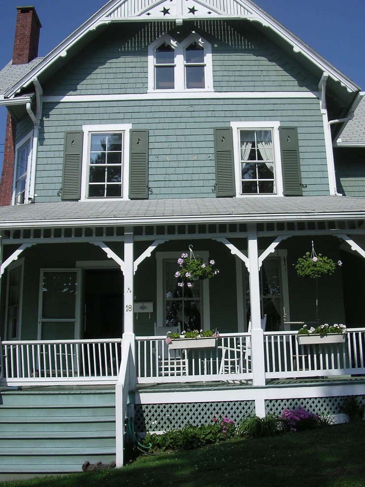 Traditional Exterior Design with Cut Out Designs