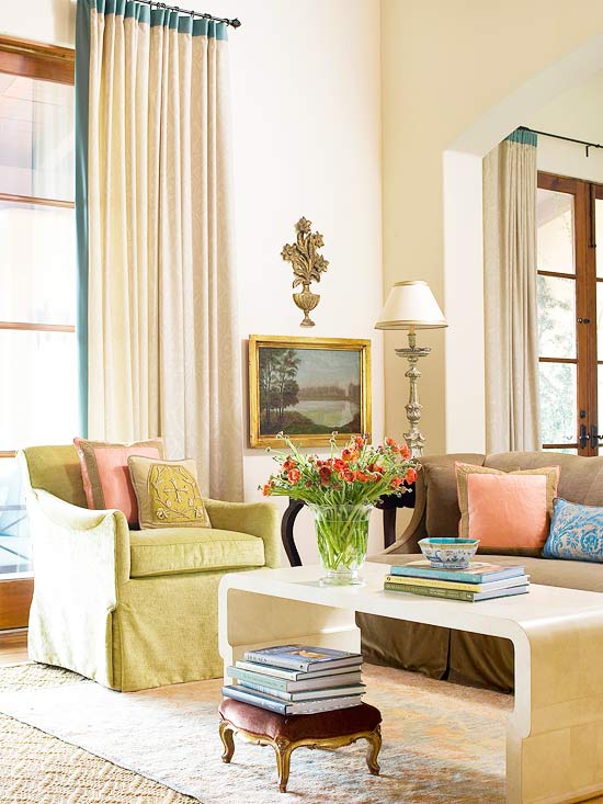 Living Room Decorating with Neutral Colors