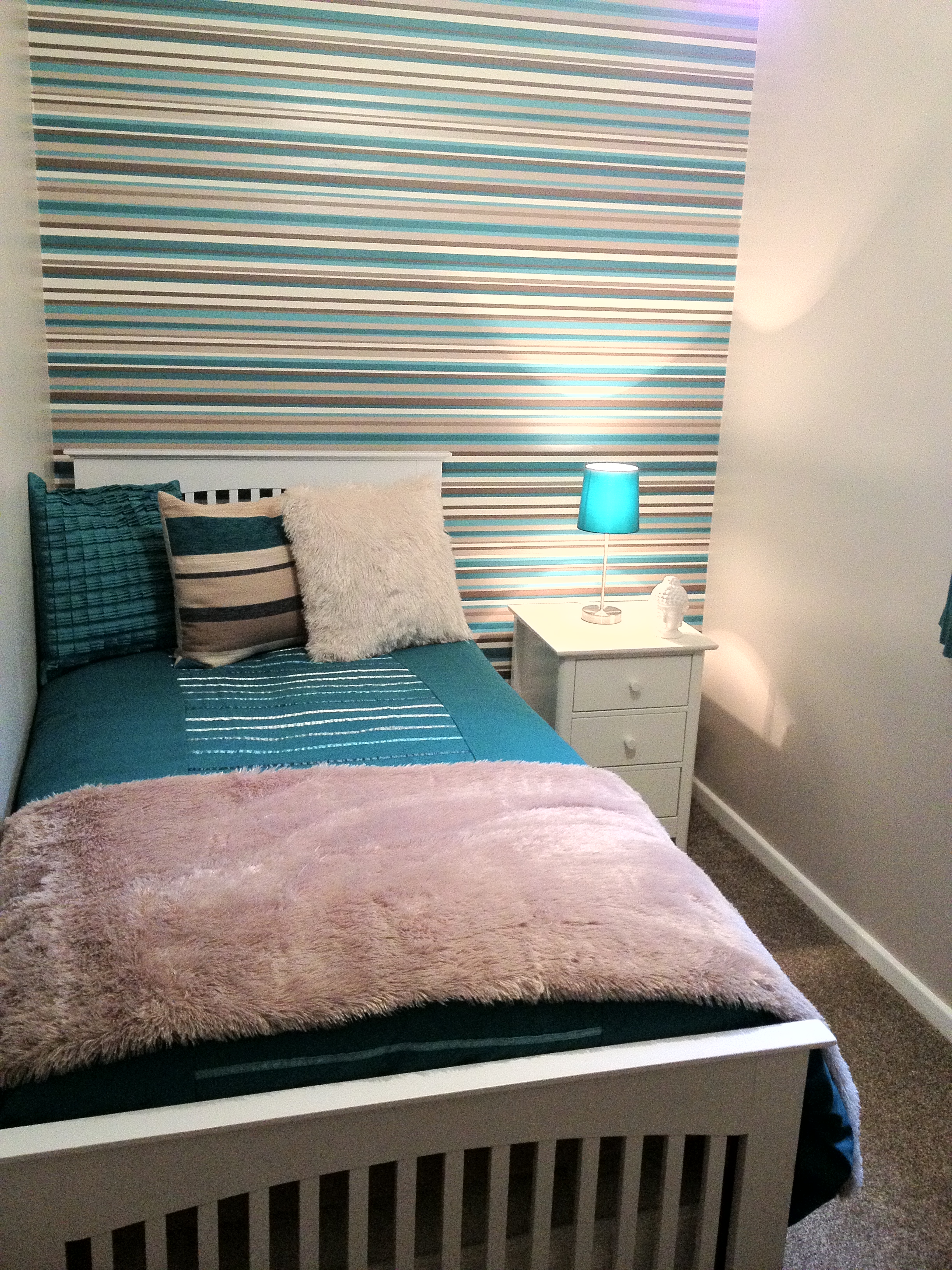 Teal And Pink Bedroom
