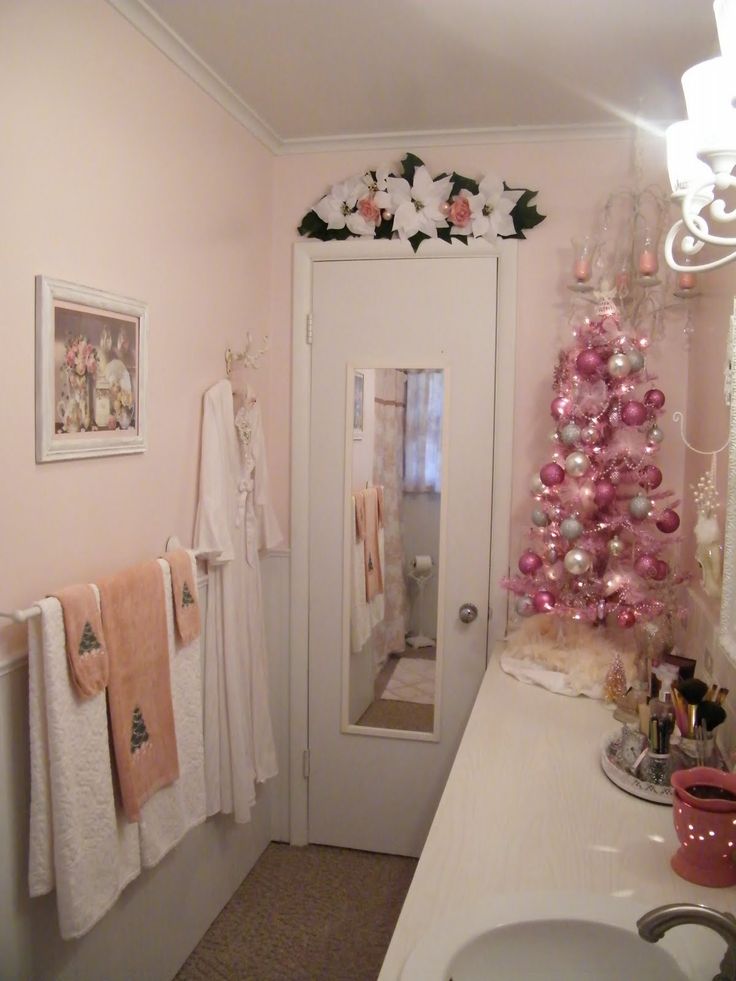 Bathroom Christmas Tree Decorations