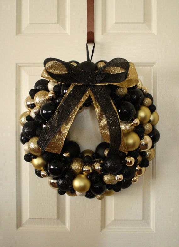 Black and Gold Christmas Decorating Ideas