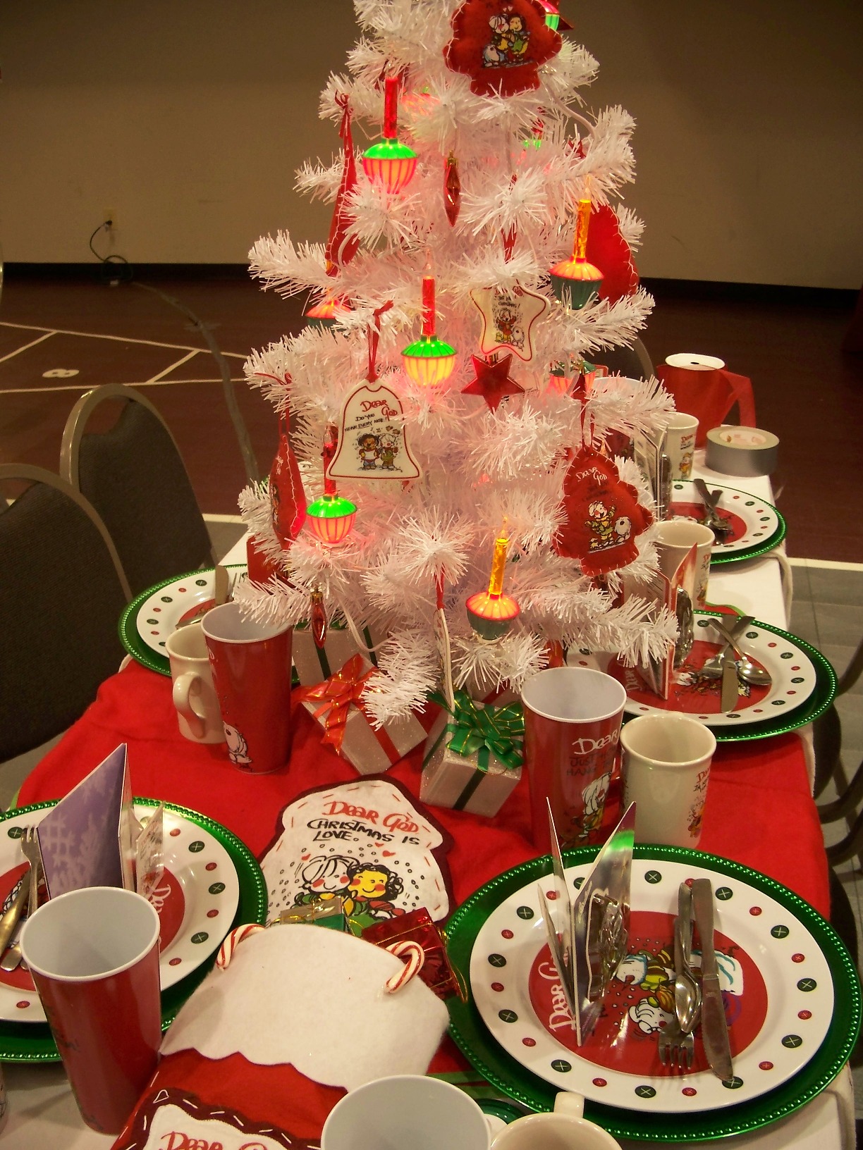 Christmas Table Centerpiece Ideas