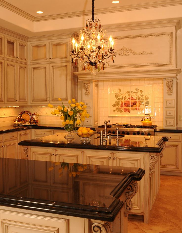 Colonial French Country Kitchen