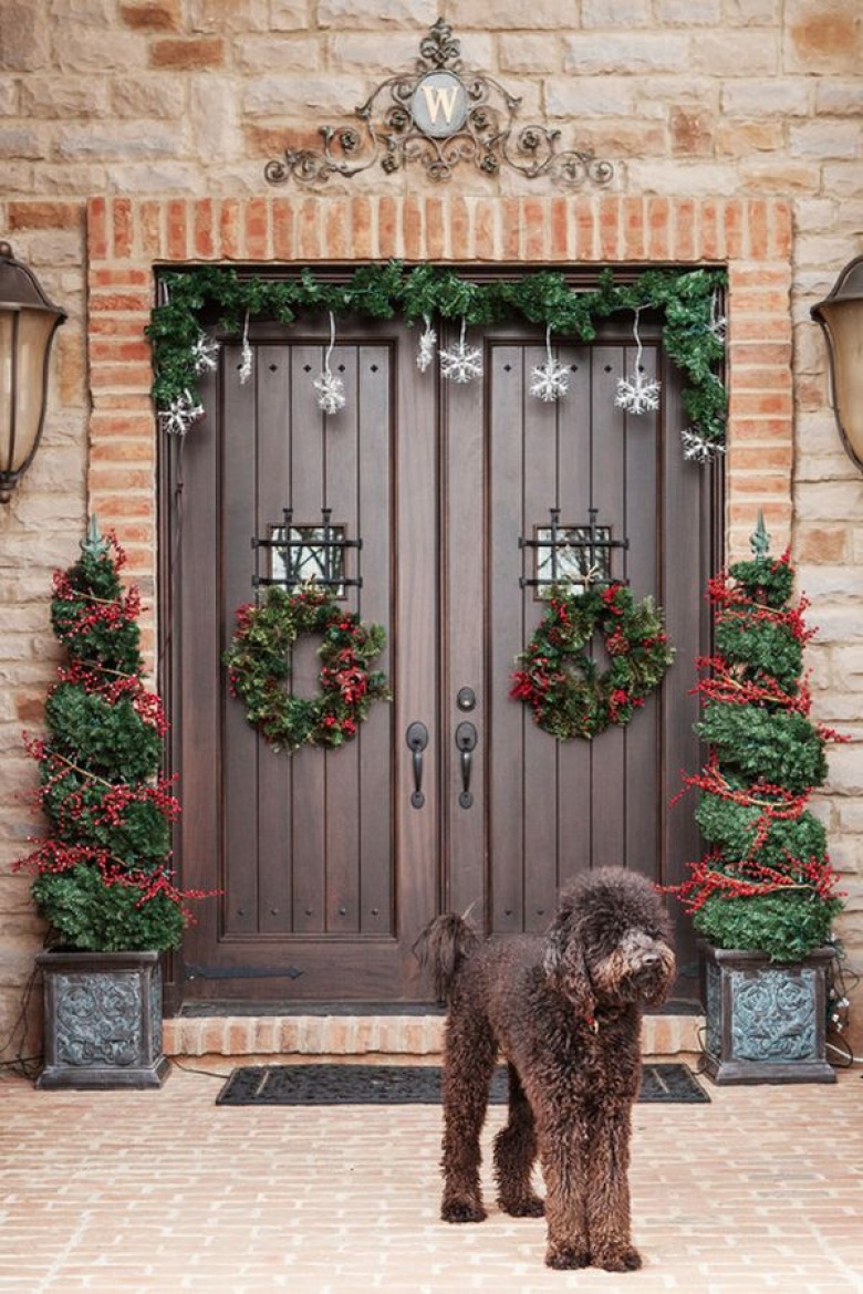 Cool Front Door Christmas Decorating Ideas