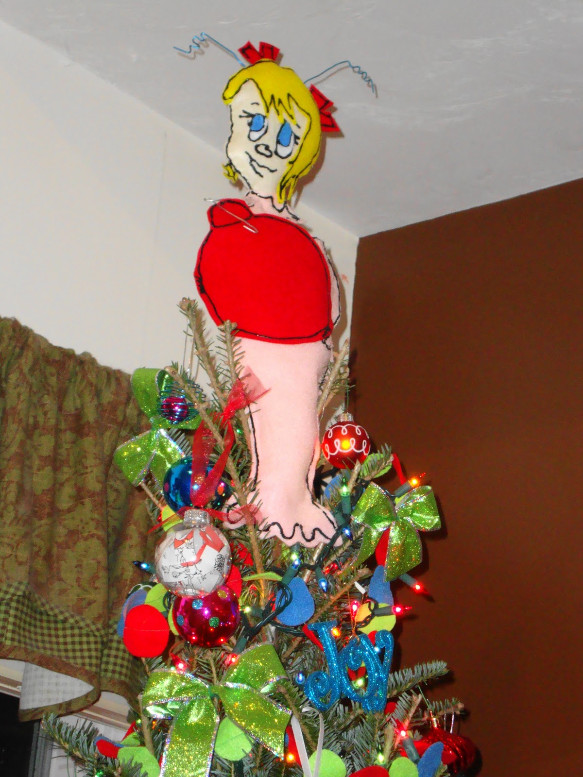 Grinch Christmas Tree Decorations Ideas