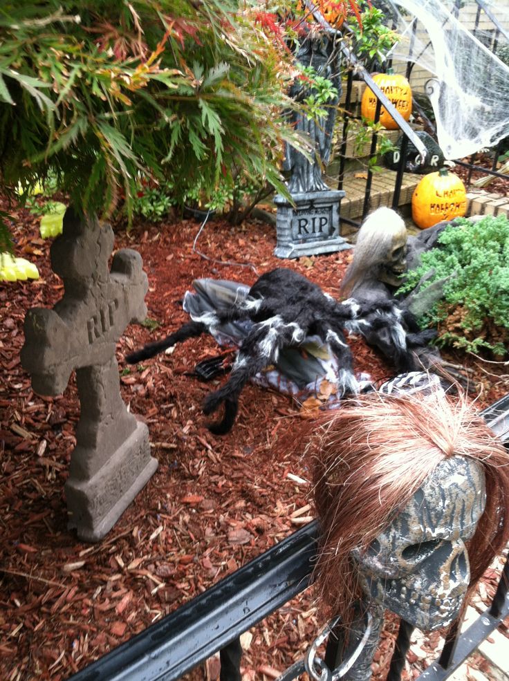 Jumping Spider Halloween Decoration