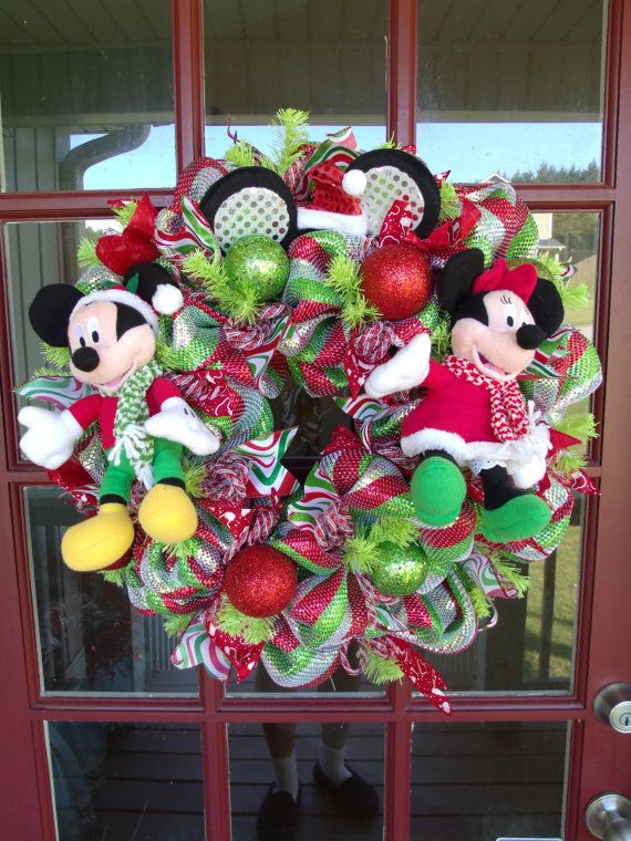 Minnie Mouse Deco Mesh Wreath