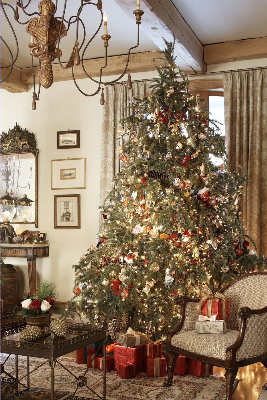 New England Christmas Decorations