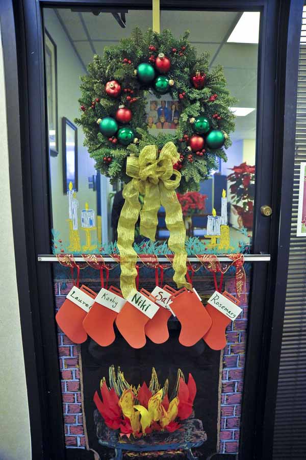 Office Christmas Door Decorating Ideas
