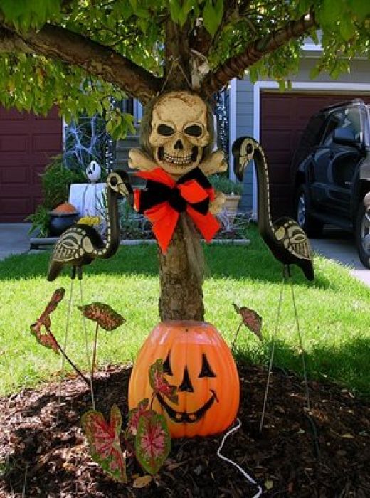 Creepy Outdoor Halloween Decorations - Decoration Love