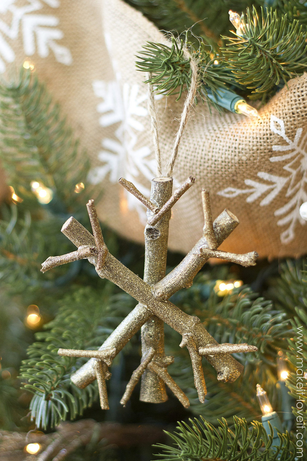 Snowflake Christmas Tree Ornaments DIY