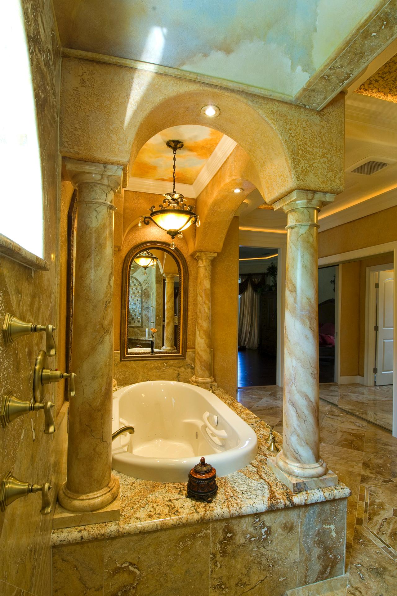 bathrooms-with-tuscan-columns