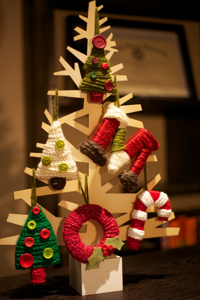 diy-cardboard-christmas-tree-ornament