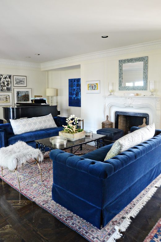 navy-blue-couches-living-room