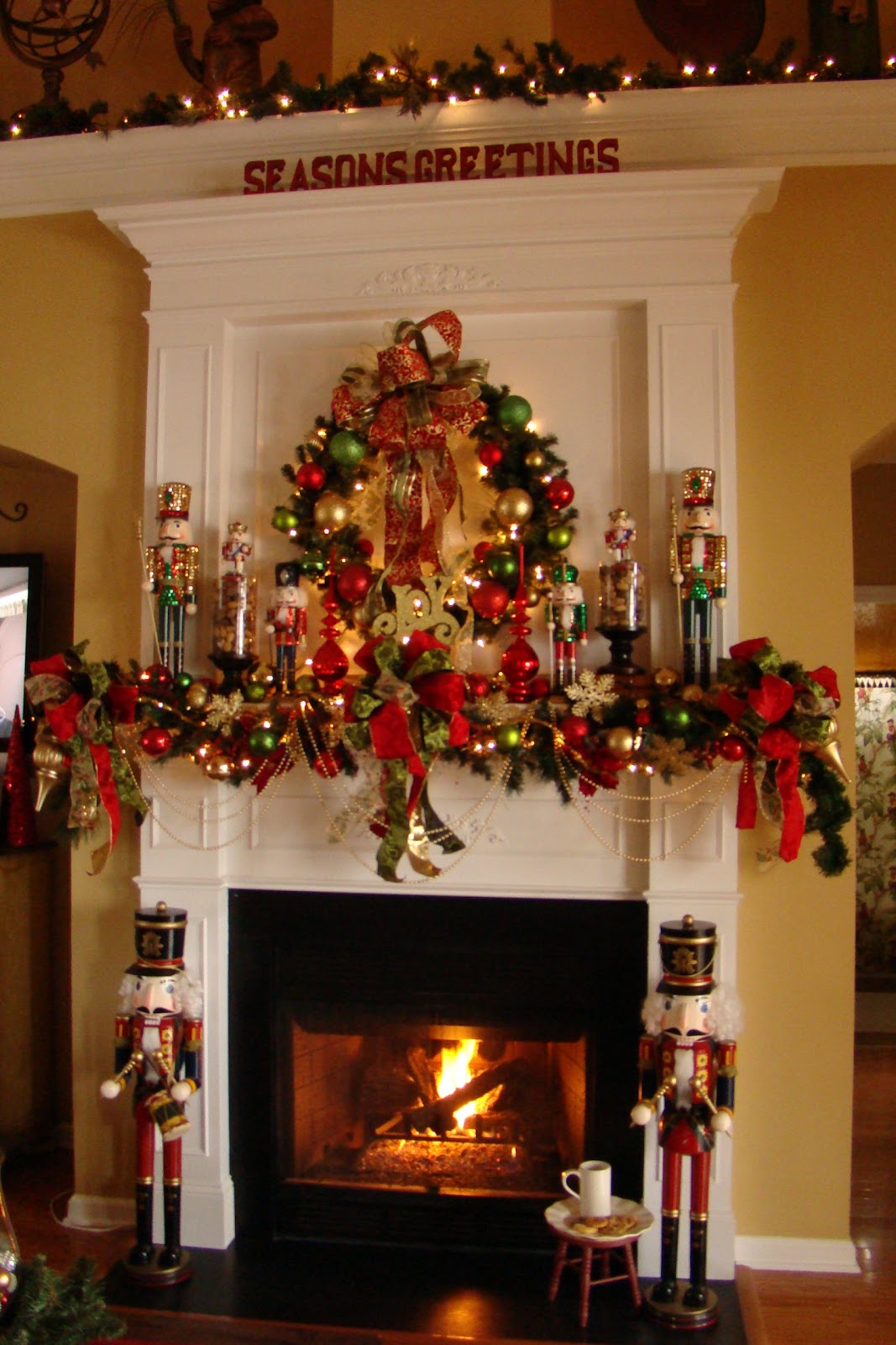 christmas decorations traditional amazing