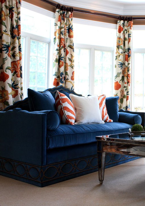 royal-blue-and-orange-living-room