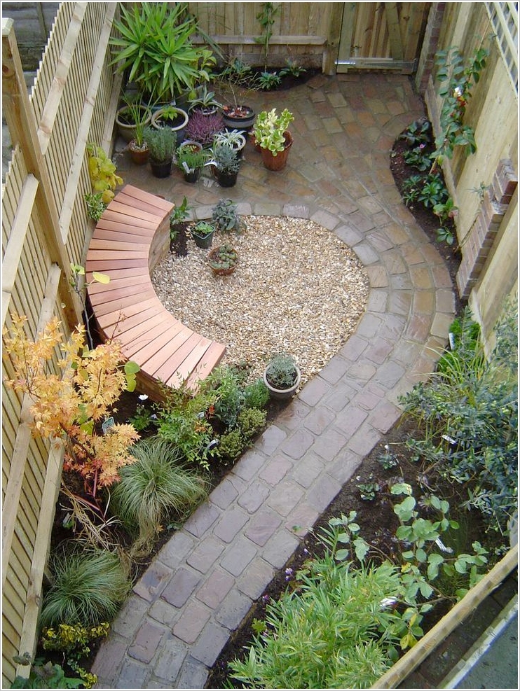 small-narrow-garden-design-ideas