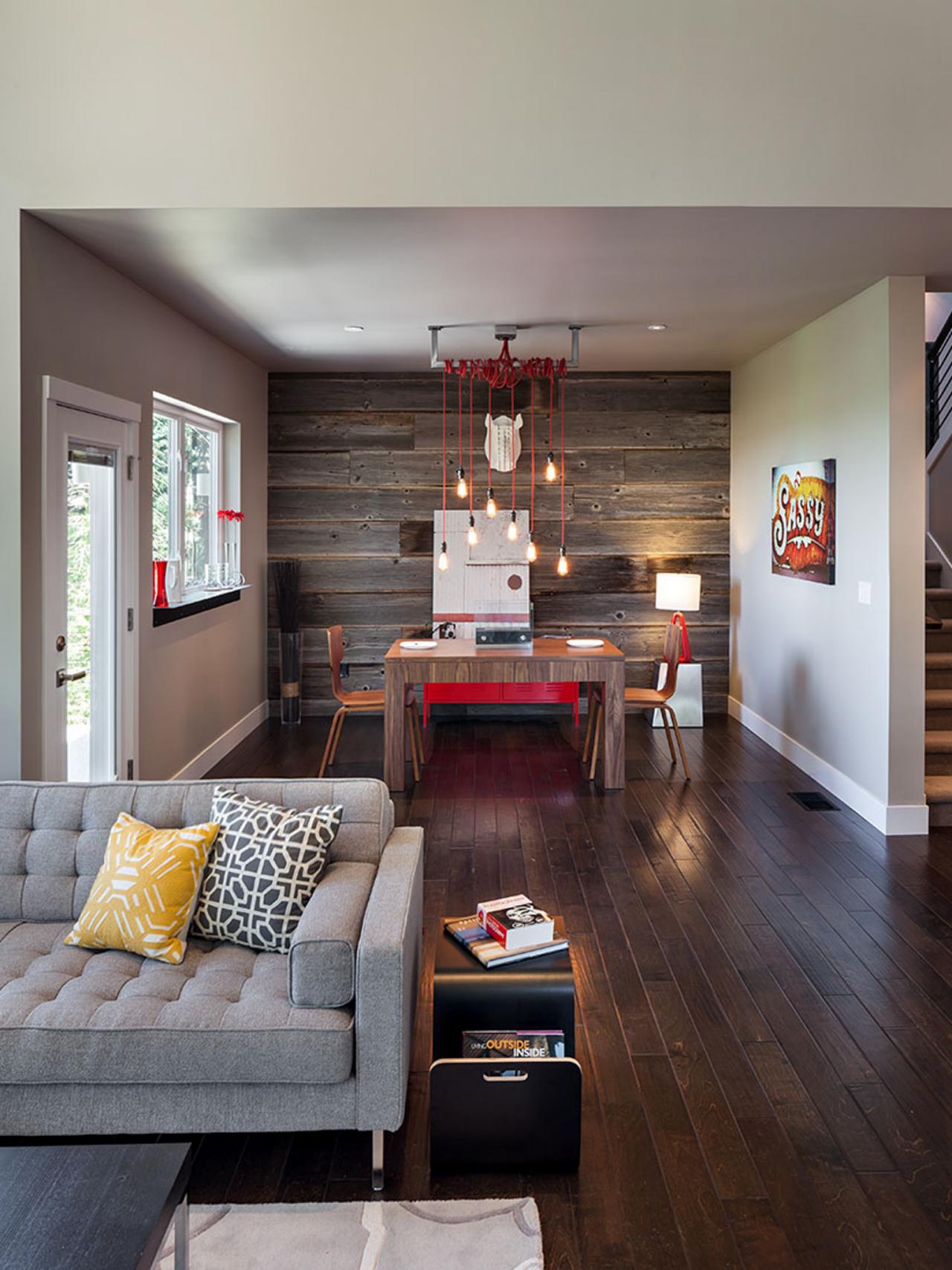 wood-dining-room-accent-wall