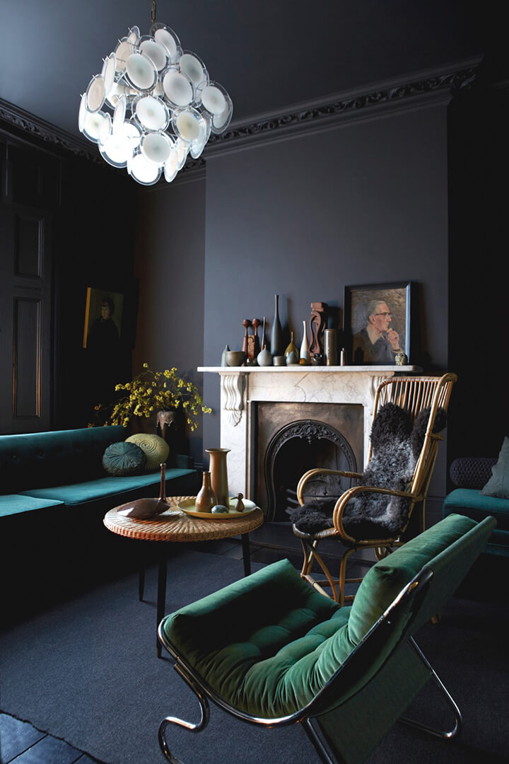 black-living-room-design