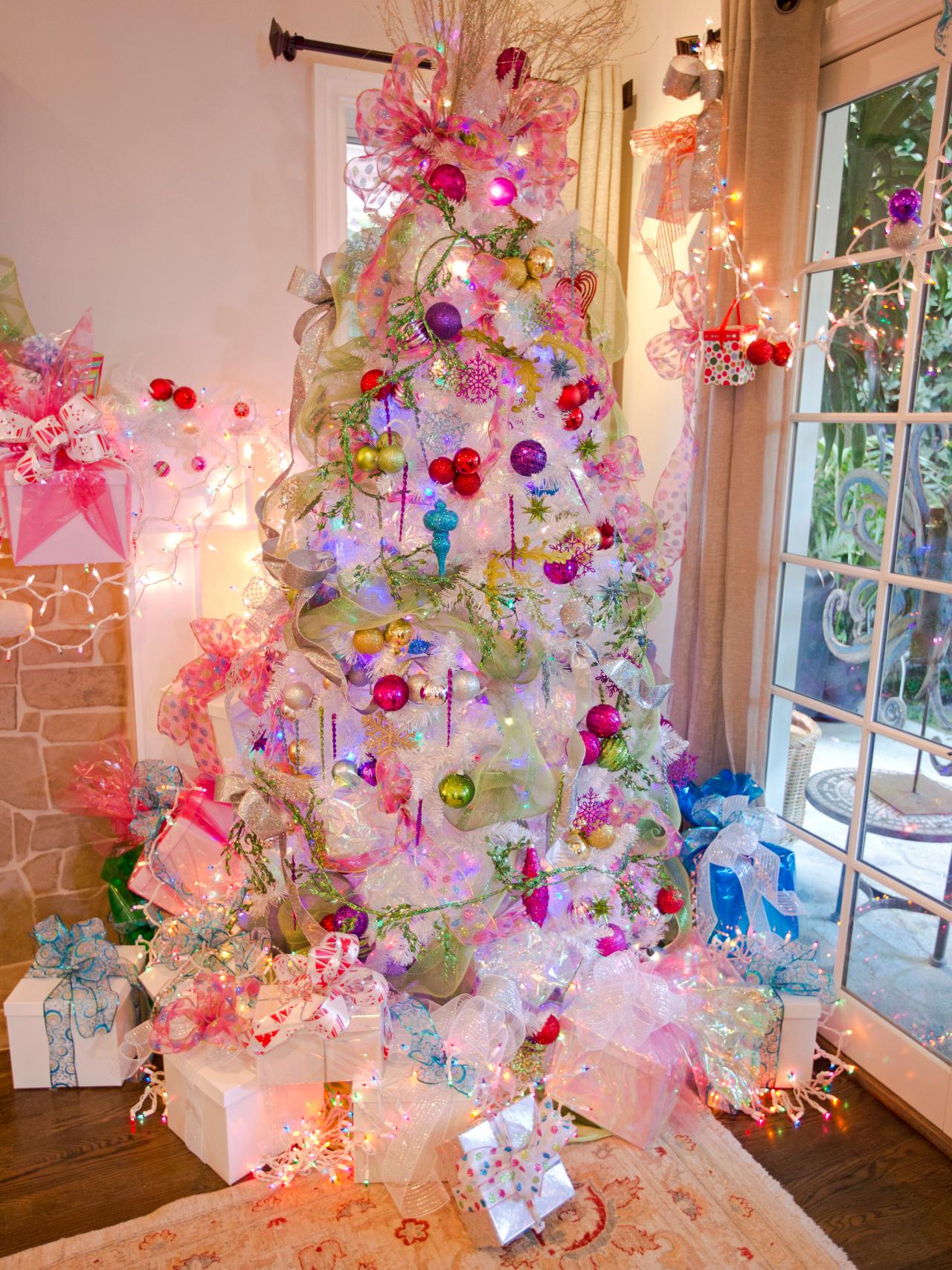 beautiful-white-christmas-tree
