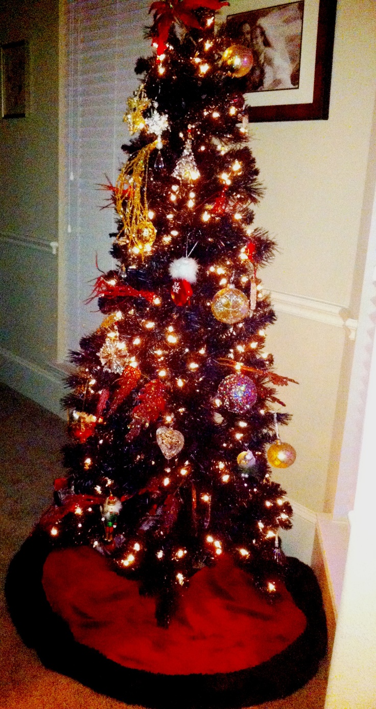 black-christmas-tree-decoration-pinteres