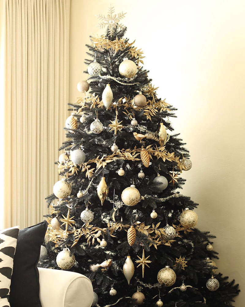 black-christmas-tree-ideas
