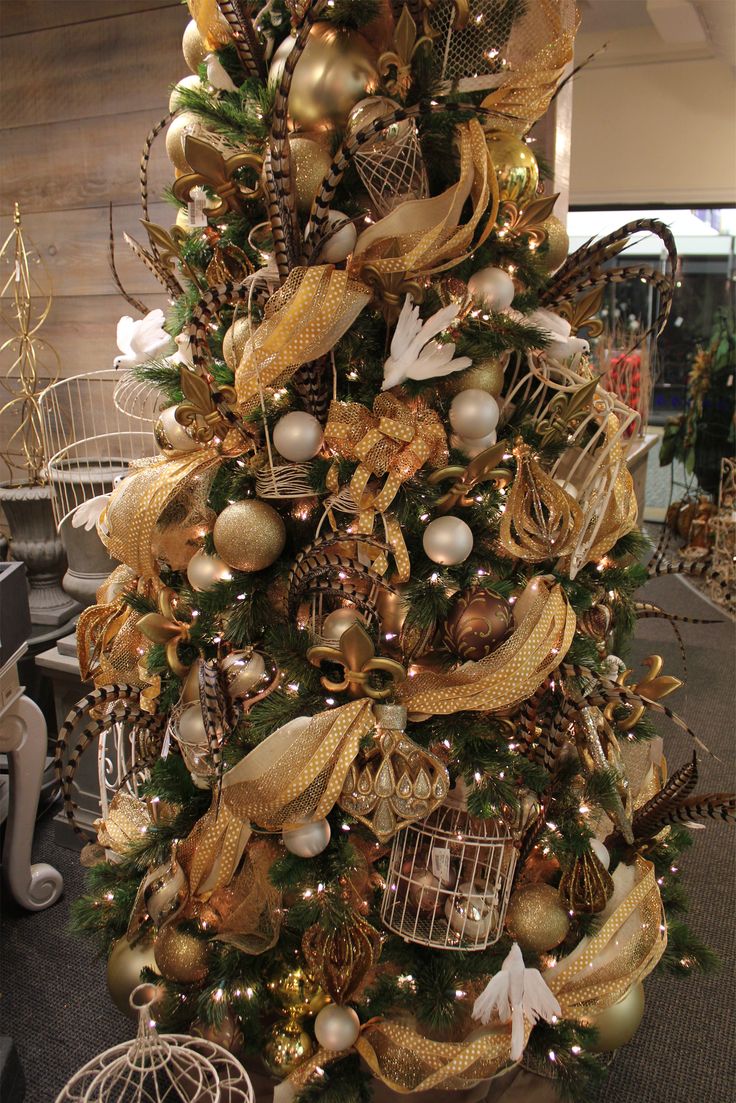 brown-copper-and-gold-christmas-tree