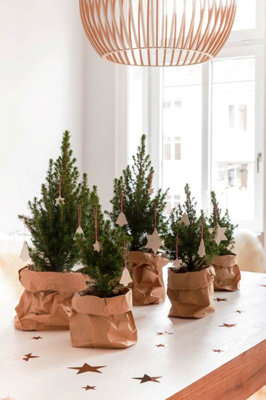 brown-paper-bag-christmas-tree
