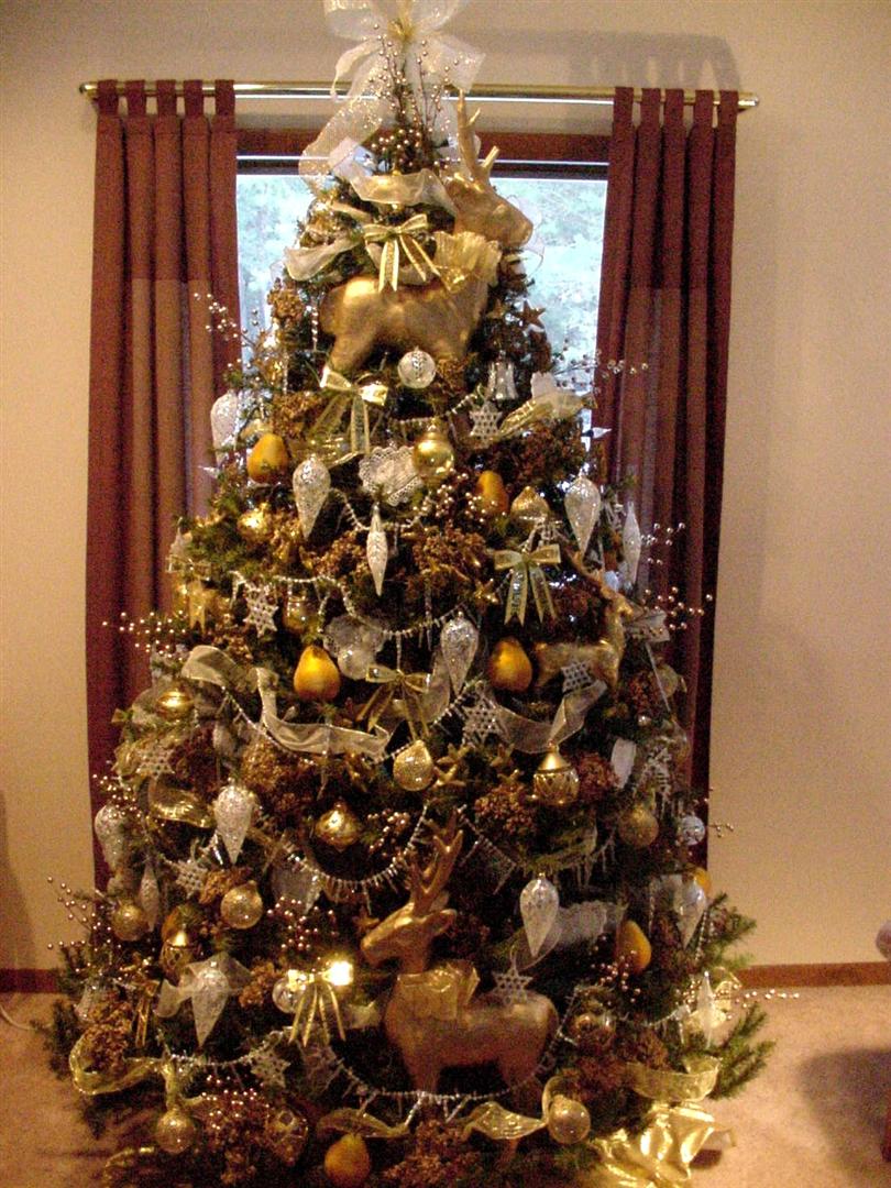 brown-and-gold-christmas-tree-fine-idea