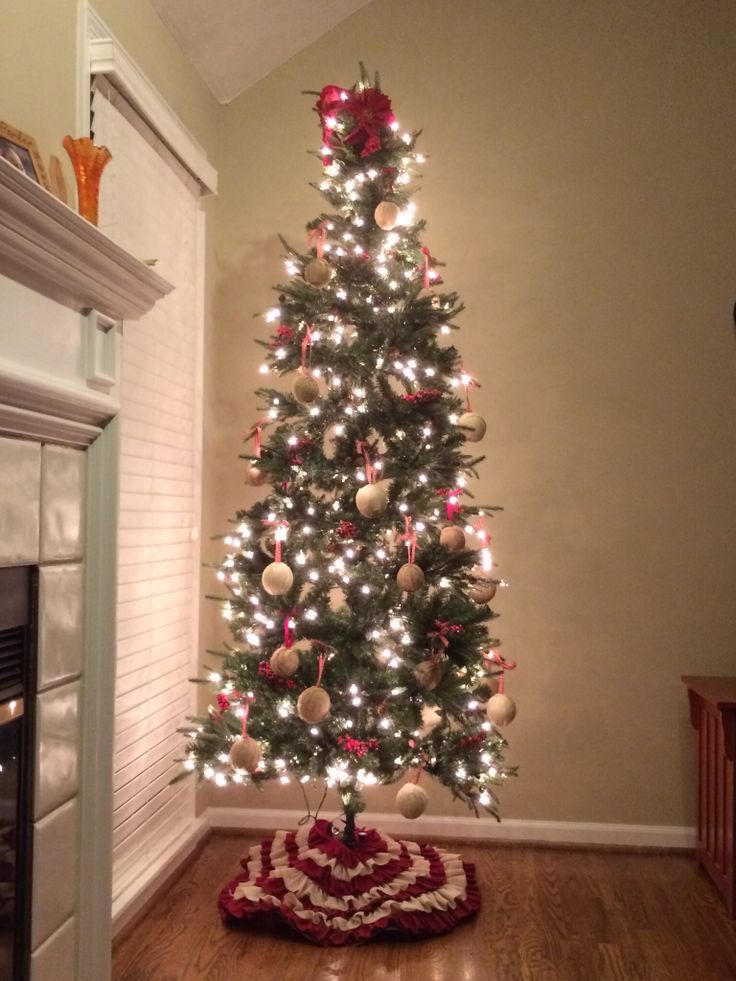 burlap-christmas-tree-ornaments