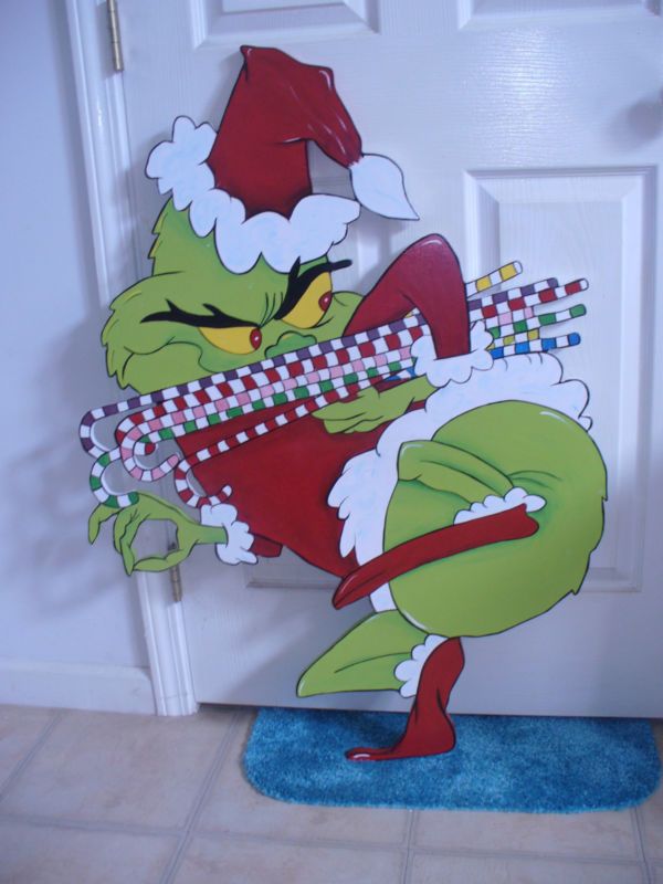 christmas-decorations-grinch-yard-art