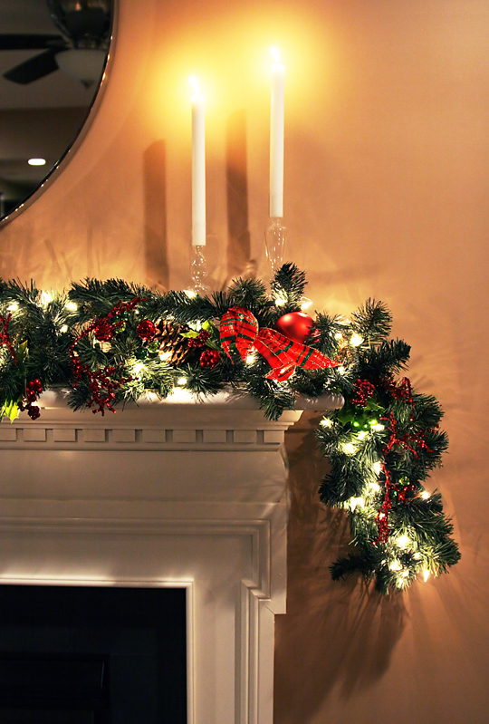 christmas-mantel-decorations-design