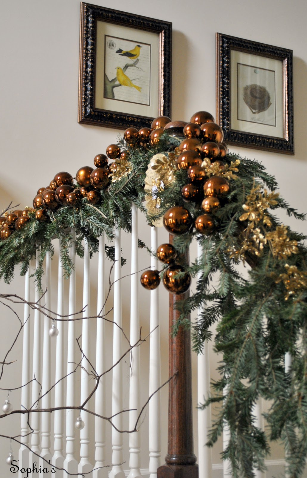 christmas-stair-decoration