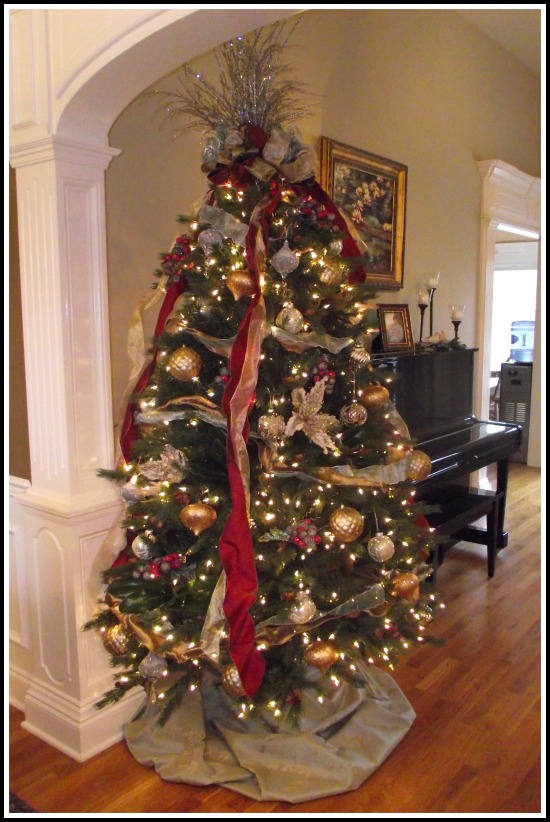 40 Awesome Christmas Tree Decoration Ideas With Ribbon - Decoration Love