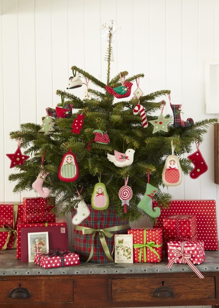 40 Fabric Christmas Tree Decorations Ideas – Decoration Love