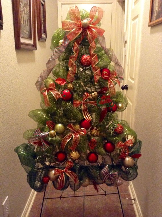 christmas-tree-with-deco-mesh-real-ideas