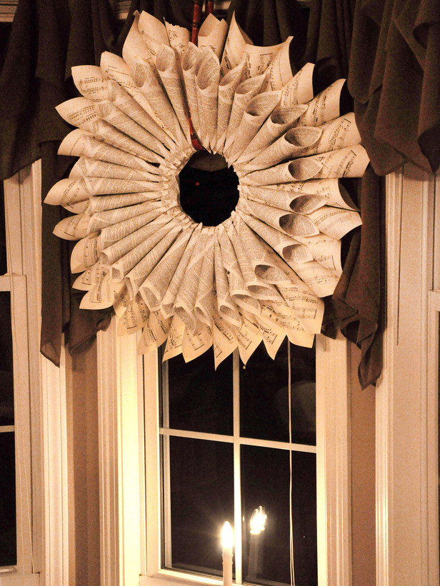 christmas-wreath-made-with-sheet-music