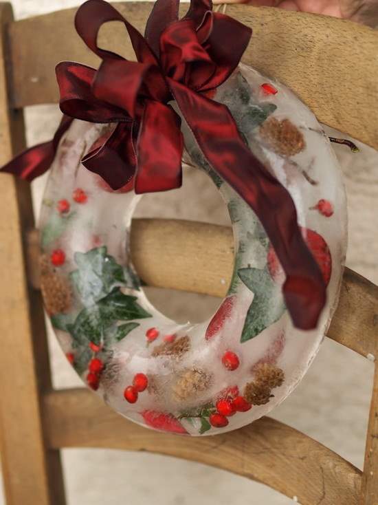 christmas-wreath-with-ribbon