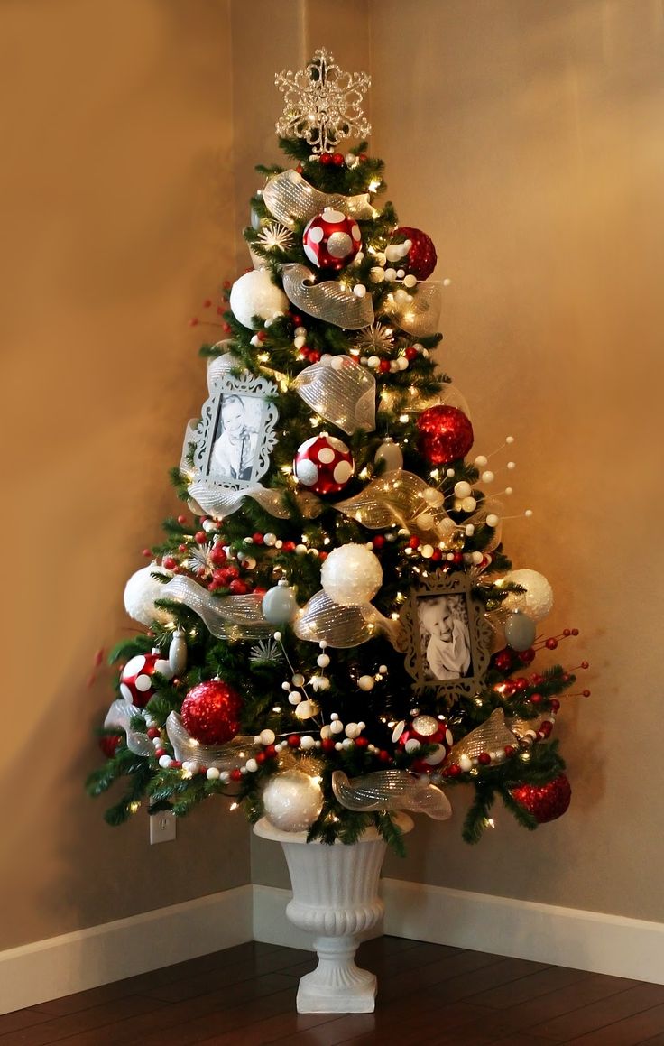 disney-christmas-tree-decorating-ideas