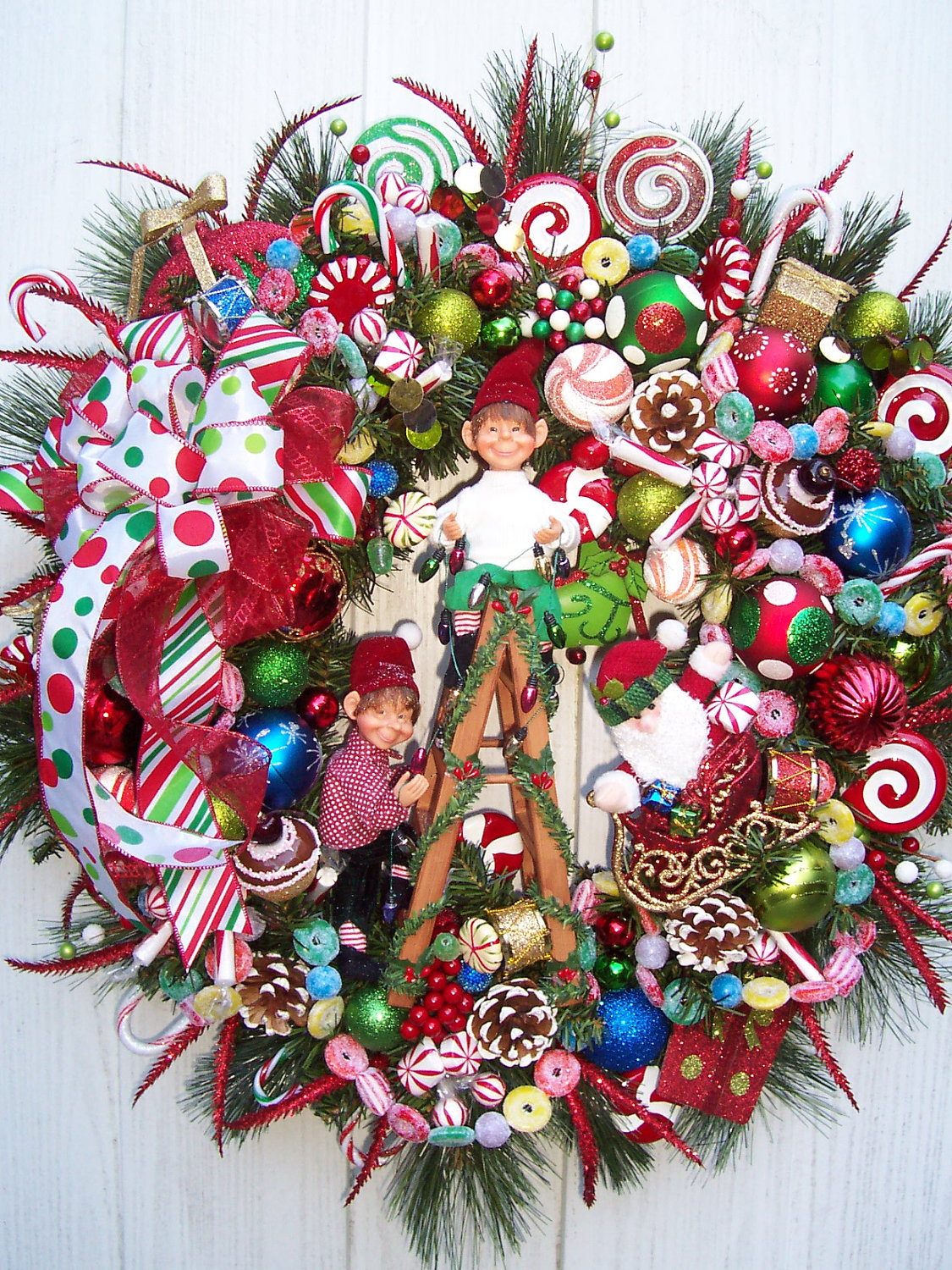elf-christmas-wreath-light